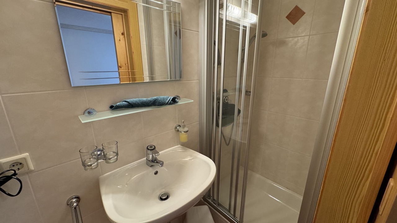 Photo of Bathroom in See
