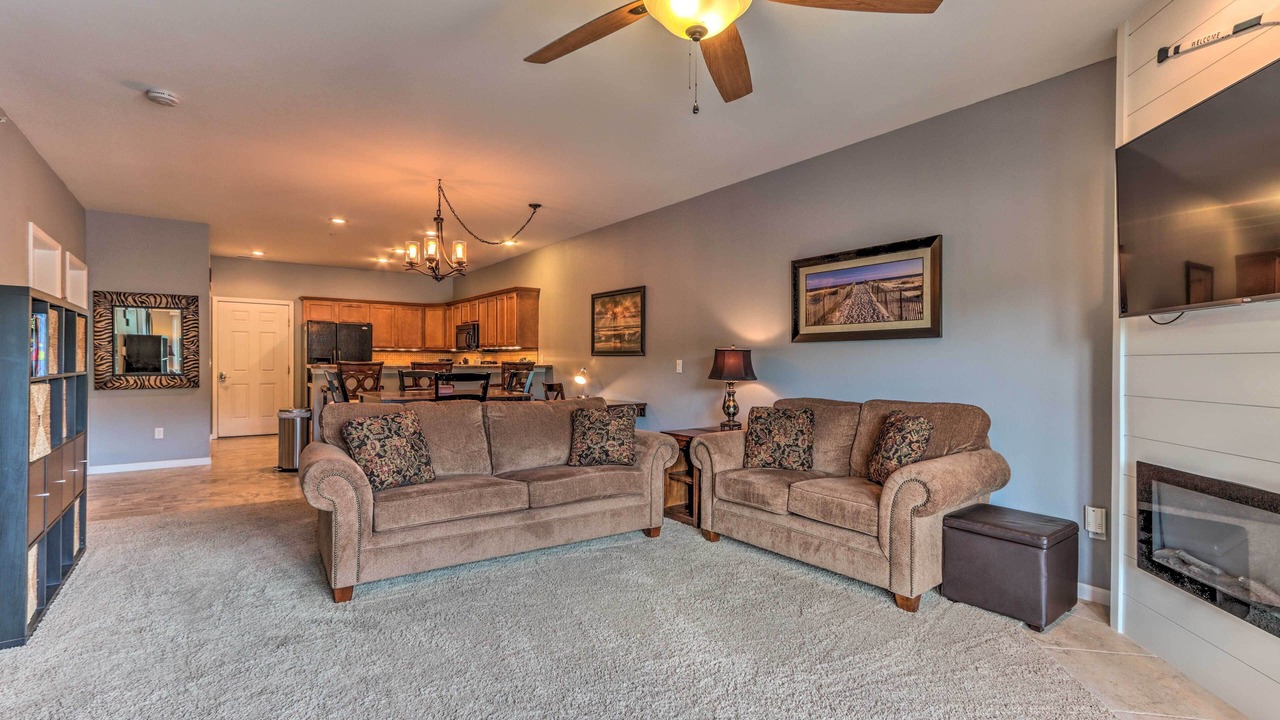 Photo of Bedroom in Camdenton