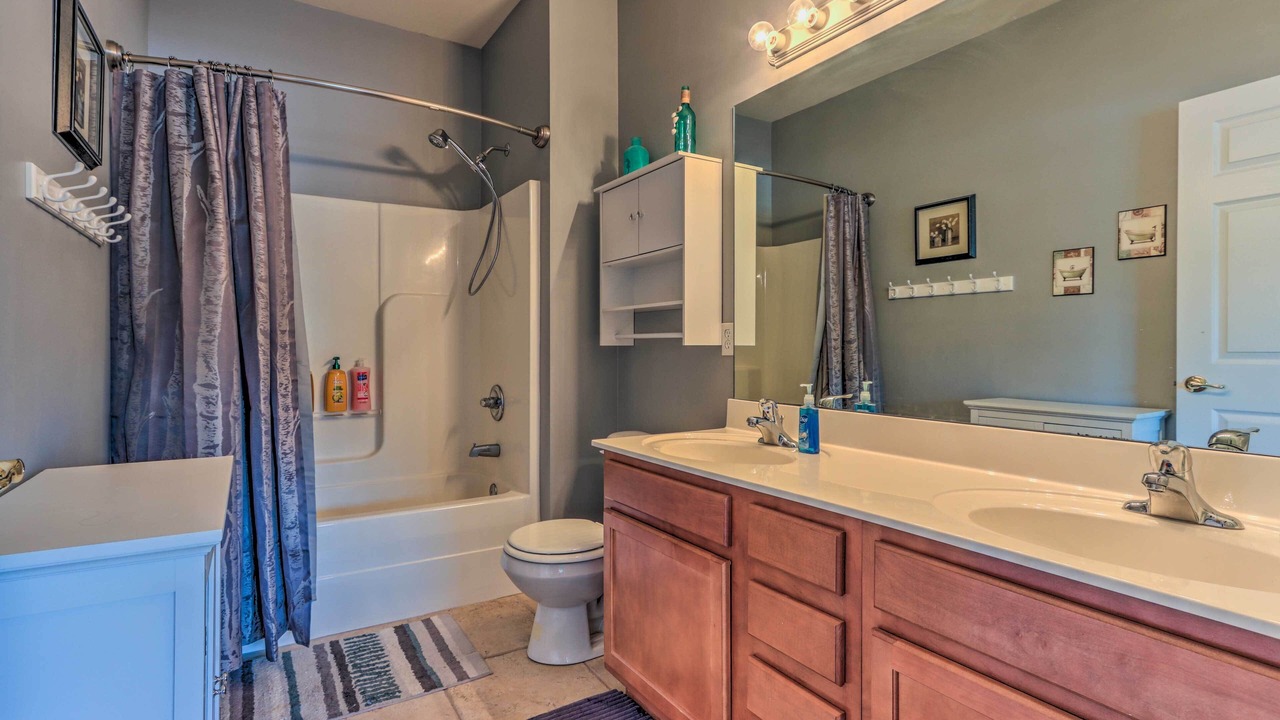 Photo of Bathroom in Camdenton