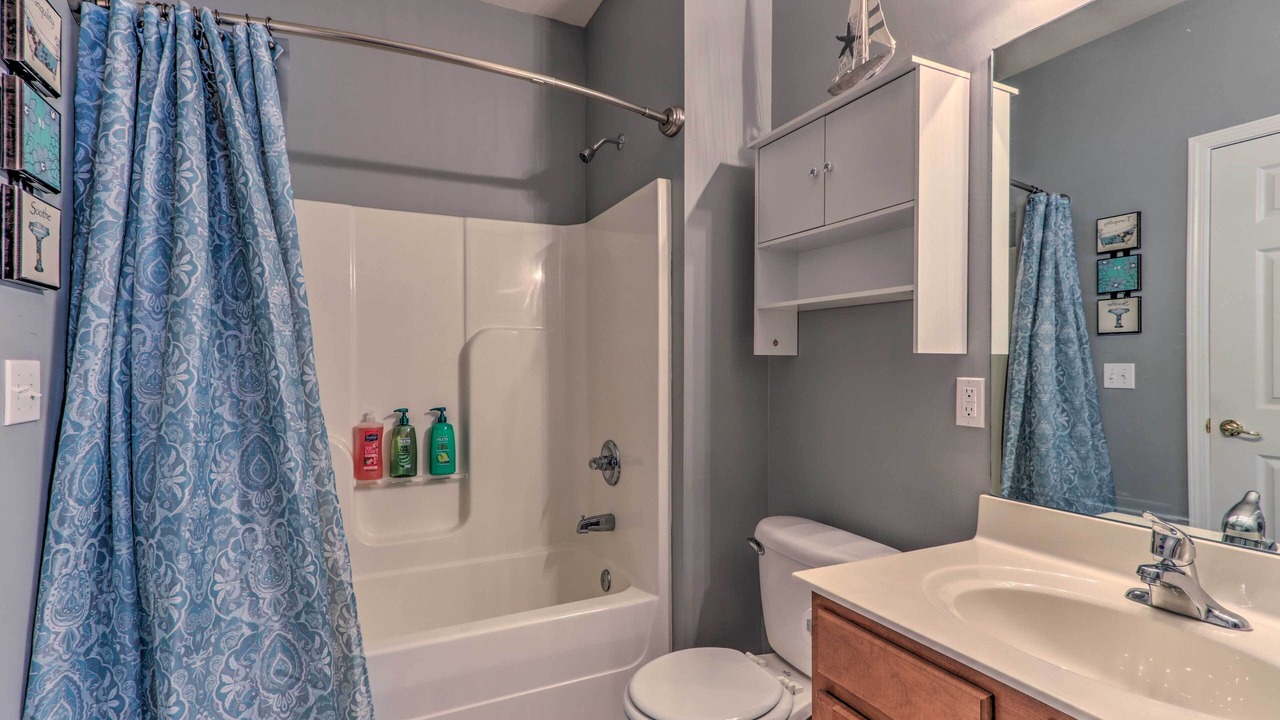 Photo of Bathroom in Camdenton