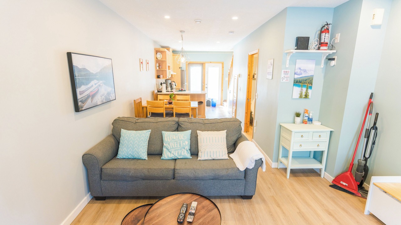 Photo of Livingroom in Harvie Heights
