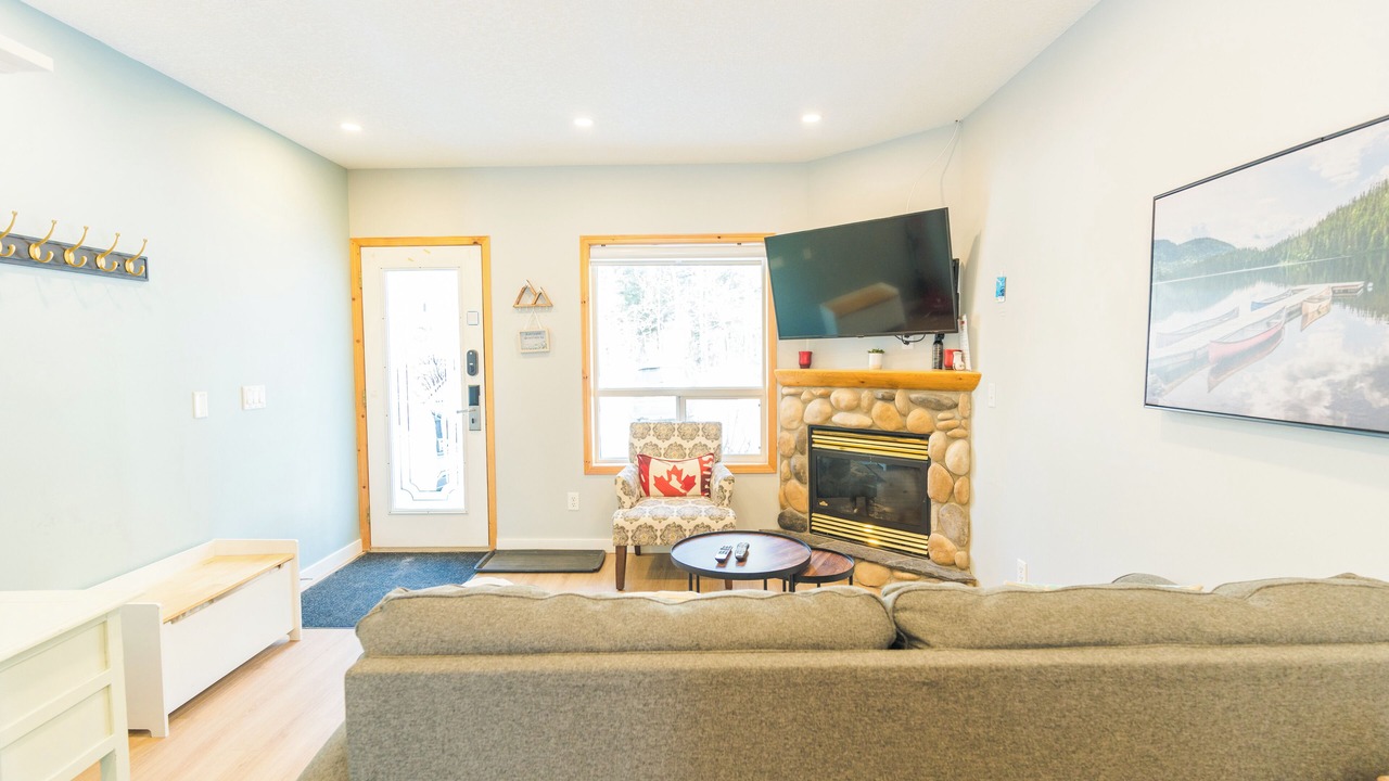 Photo of Livingroom in Harvie Heights