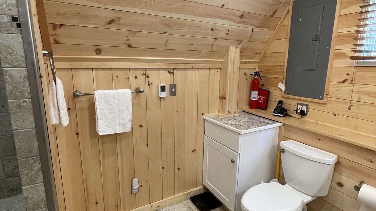 Photo of Bathroom in Wellston