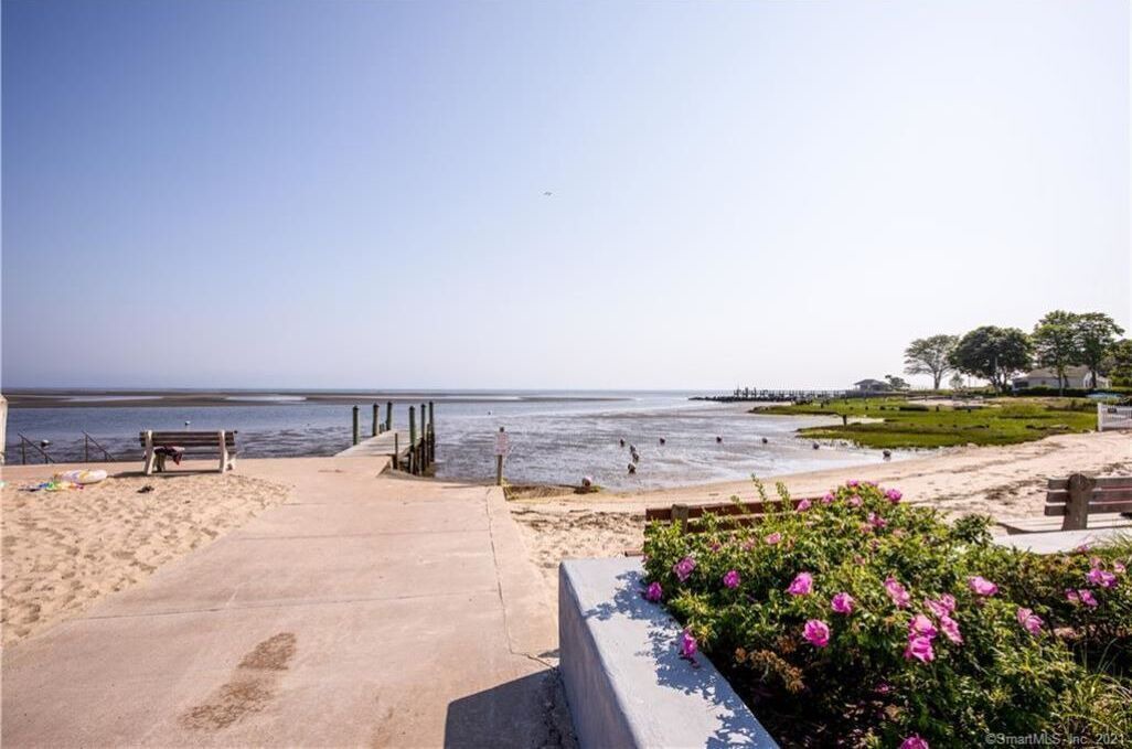 Photo of Others in Saybrook Manor