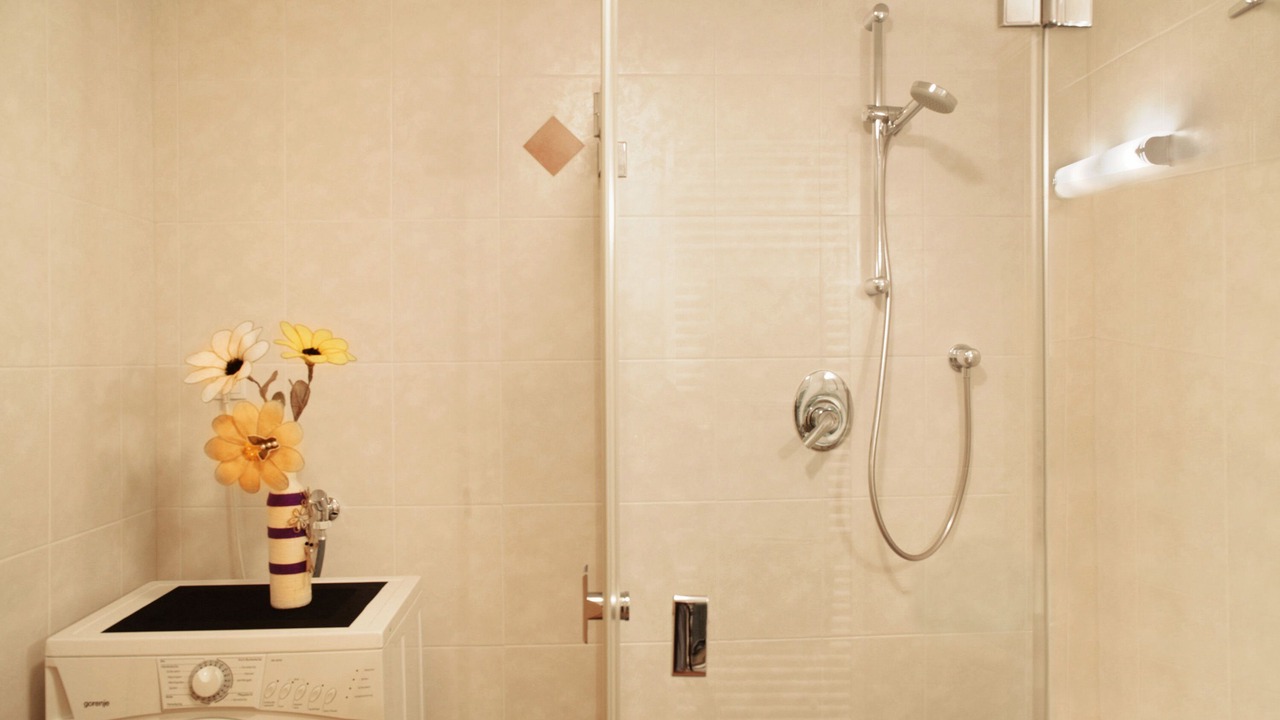 Photo of Bathroom in See