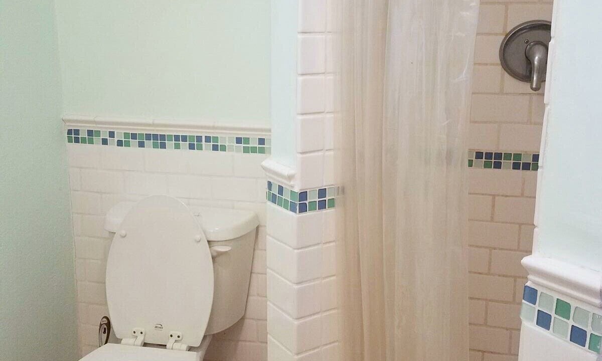 Photo of Bathroom in Staniel Cay