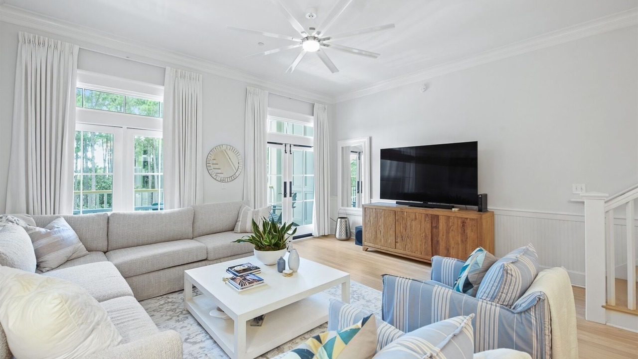 Photo of Livingroom in Beach District