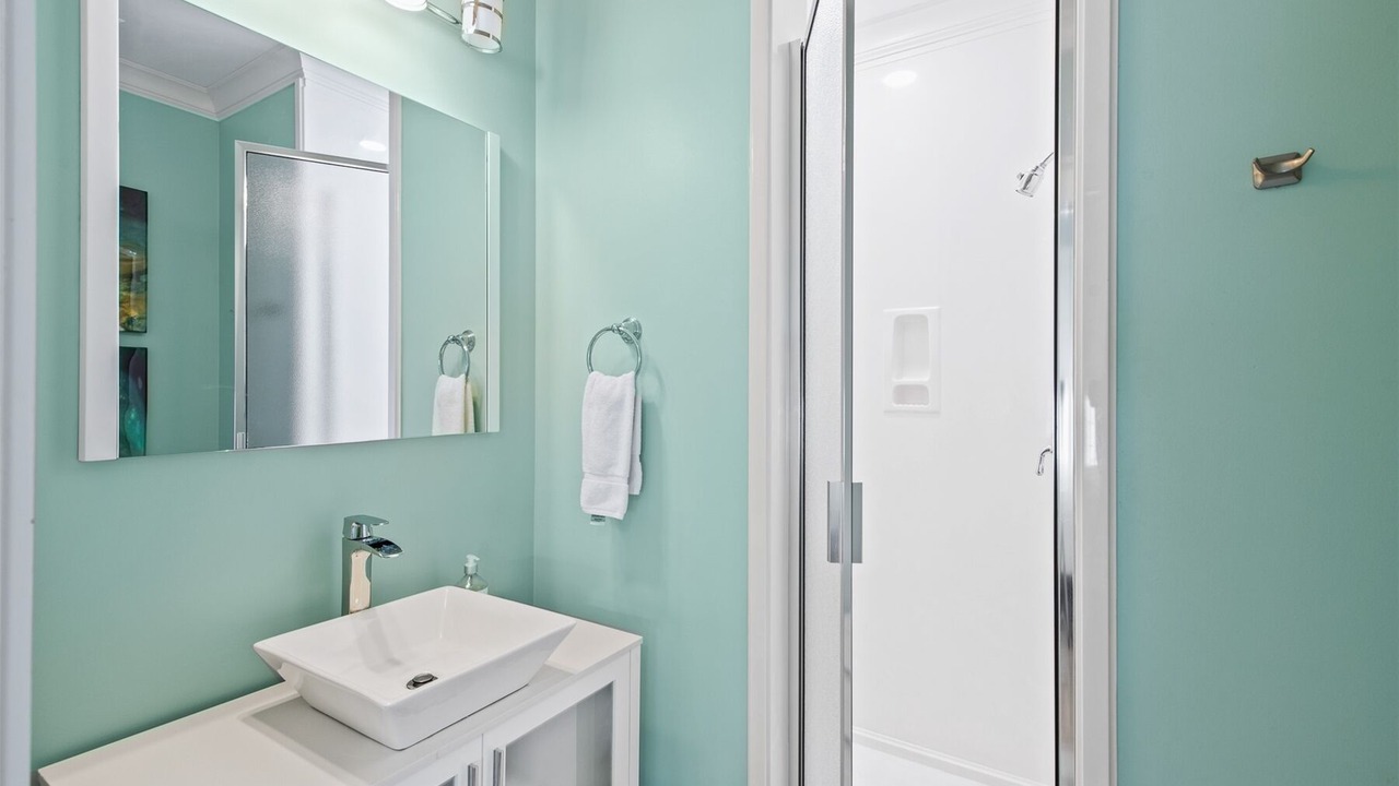Photo of Bathroom in Beach District