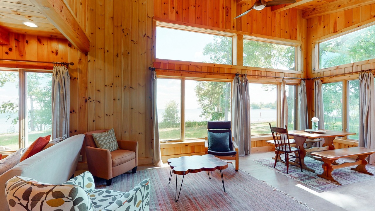 Photo of Livingroom in North Hero