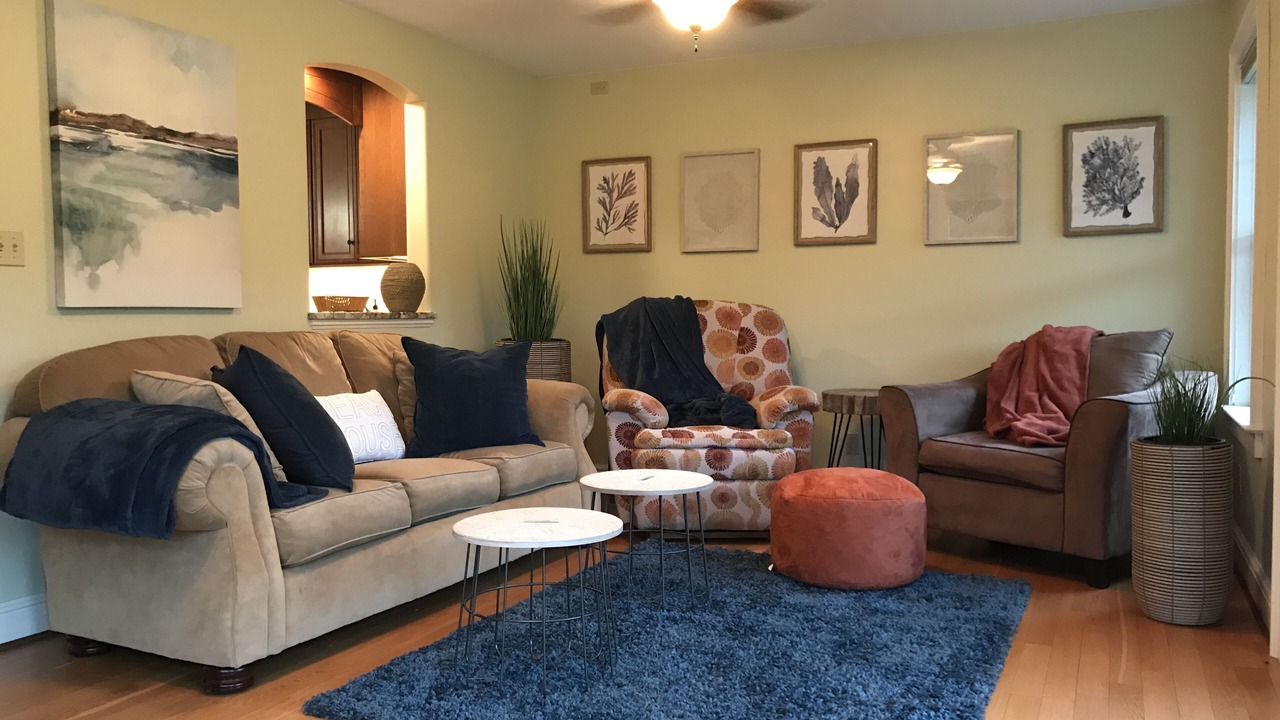 Photo of Livingroom in Niantic