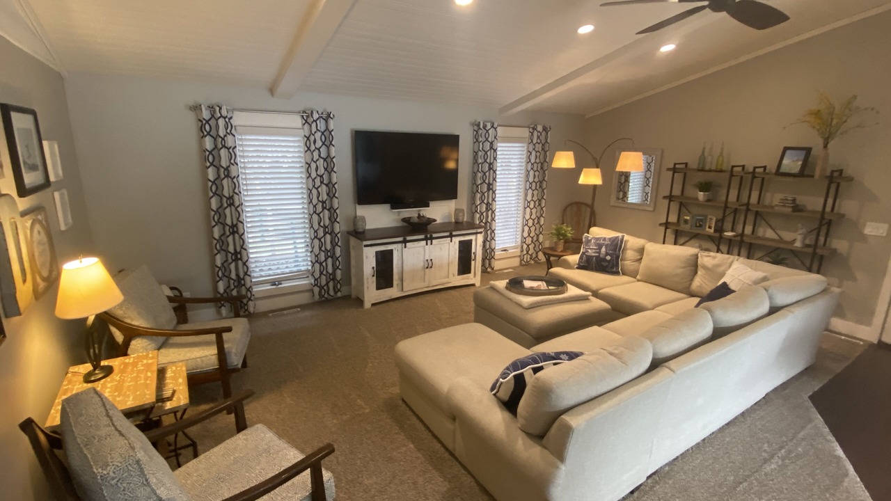 Photo of Livingroom in Ferrysburg