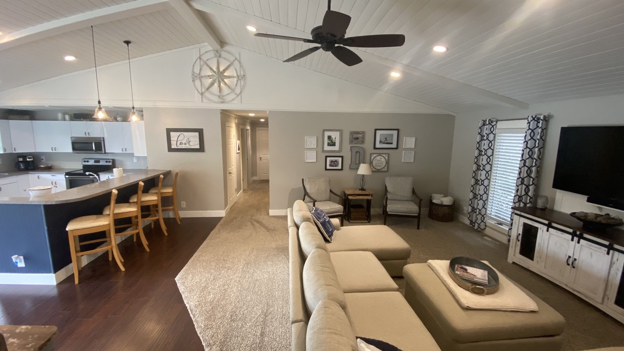 Photo of Livingroom in Ferrysburg