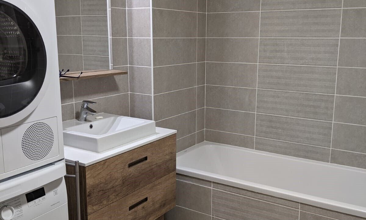 Photo of Bathroom in Oz