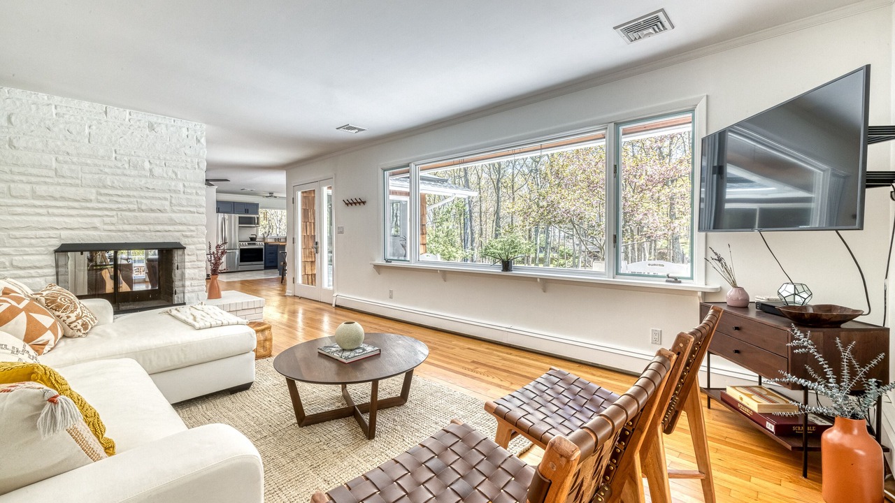 Photo of Livingroom in Hay Beach