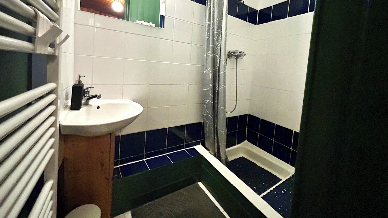 Photo of Bathroom in Huez-en-Oisans