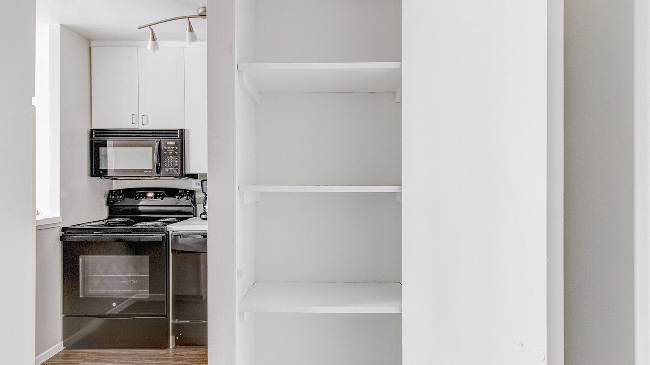 Photo of Kitchen in Lake View East