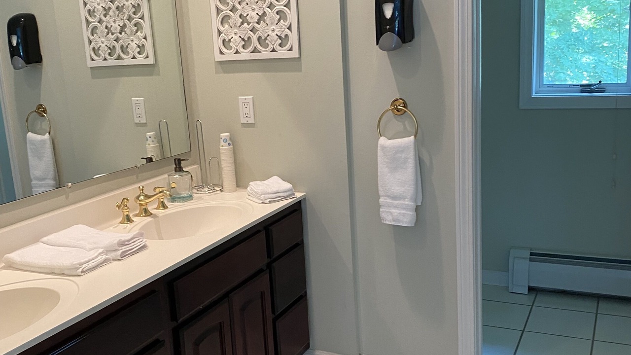Photo of Bathroom in Middlefield