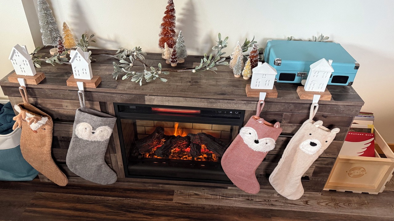 Photo of Livingroom in Eagle River