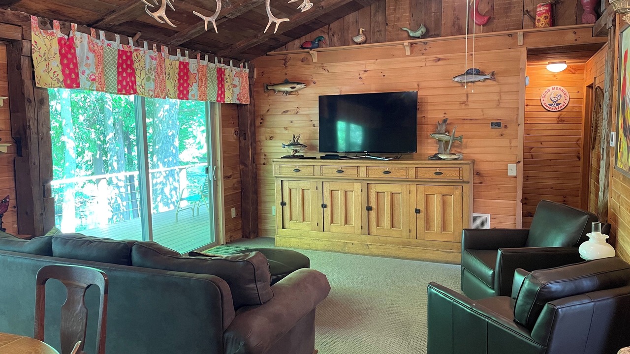 Photo of Livingroom in Branch