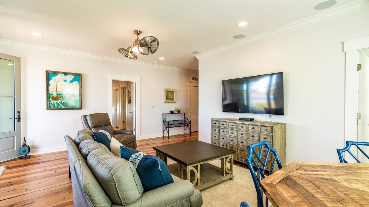 Photo of Livingroom in Pawleys Island
