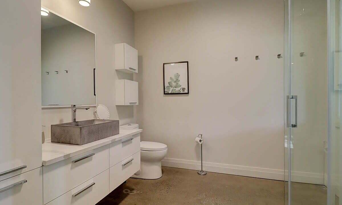 Photo of Bathroom in Stanstead Township