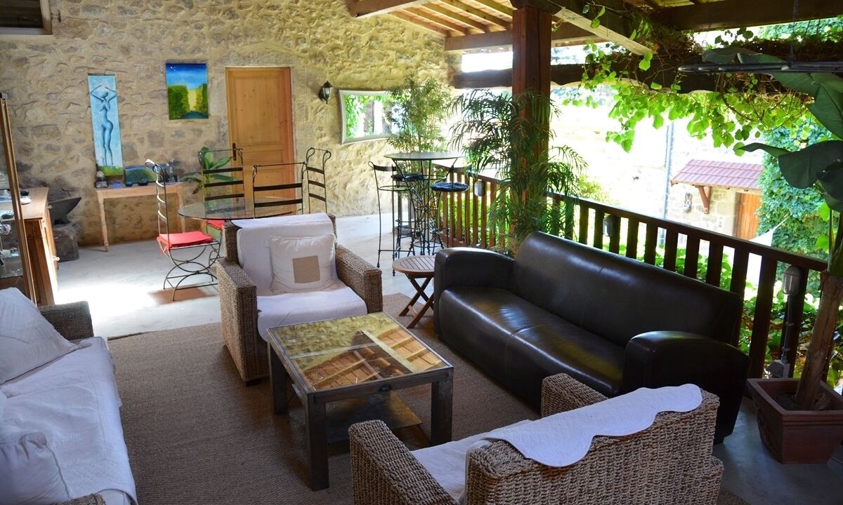 Photo of Livingroom in Hermitage-Tournonais-Herbasse-Pays de Saint-Felicien