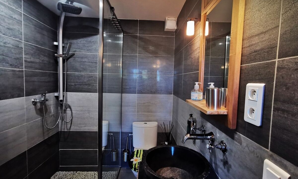 Photo of Bathroom in Hermitage-Tournonais-Herbasse-Pays de Saint-Felicien