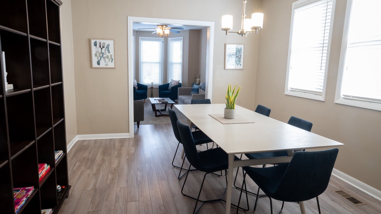 Photo of Bedroom in North Center