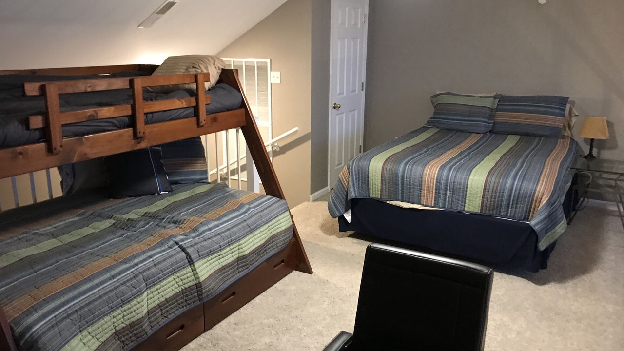 Photo of Bedroom in Camdenton