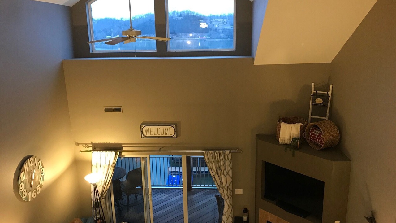 Photo of Livingroom in Camdenton