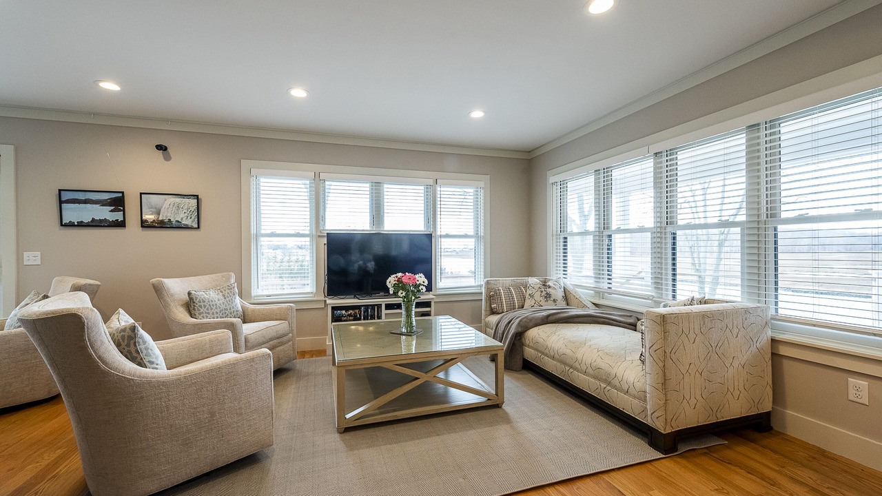 Photo of Livingroom in Westbrook