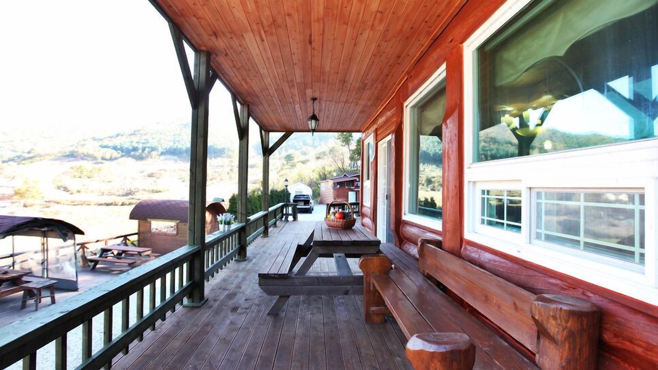 Photo of Patio Balcony in Seolcheon-myeon