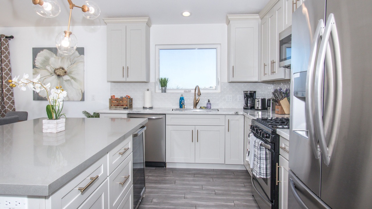 Photo of Kitchen in Edgemar - Pacific Manor