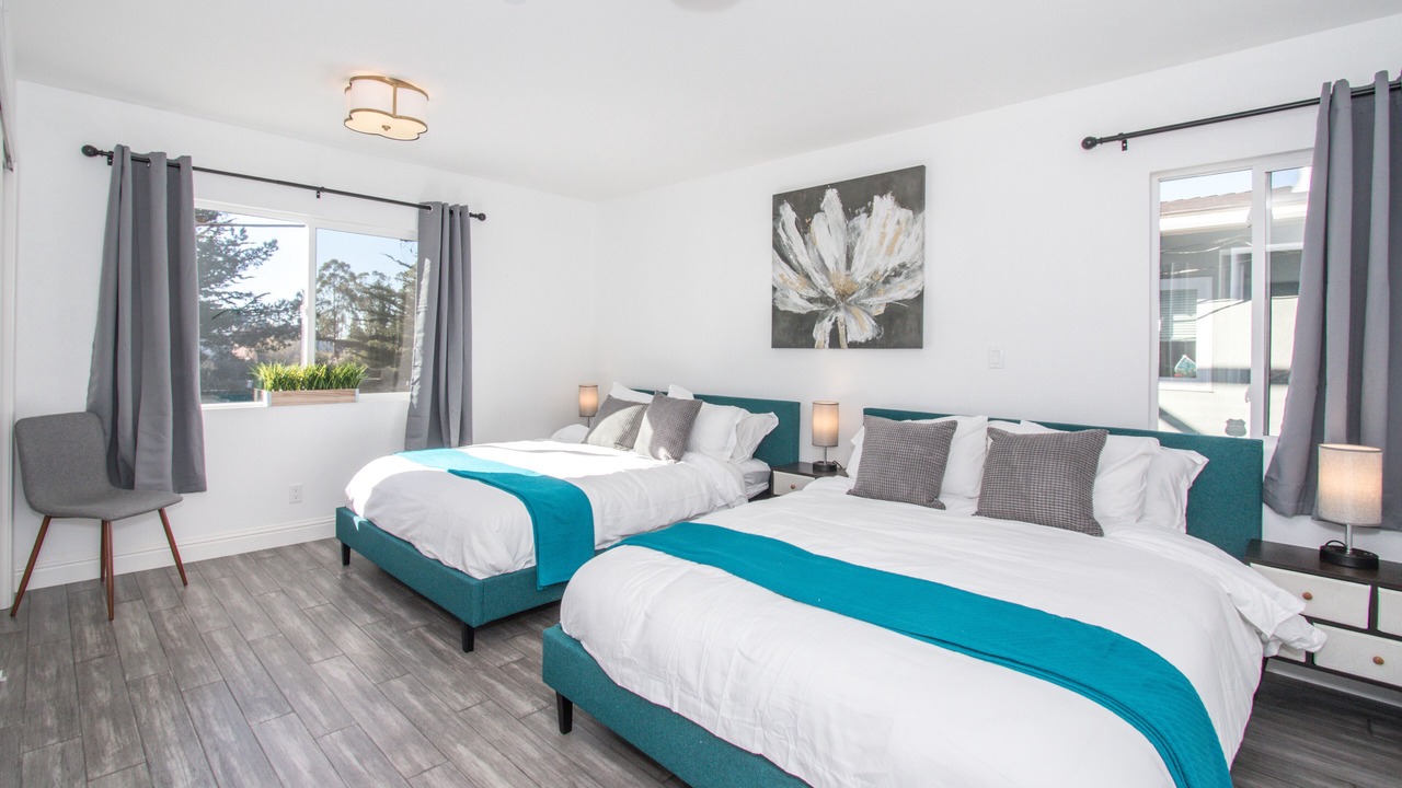 Photo of Bedroom in Edgemar - Pacific Manor