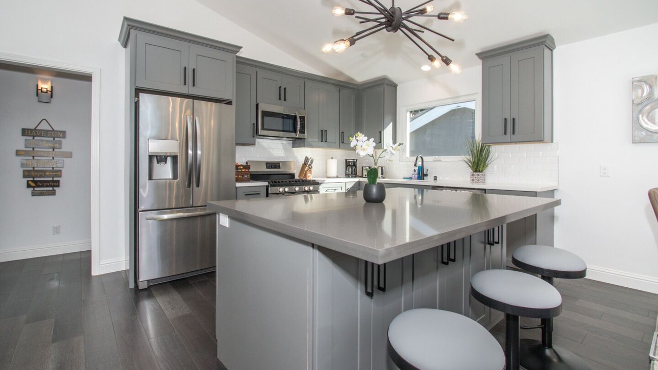 Photo of Kitchen in Edgemar - Pacific Manor