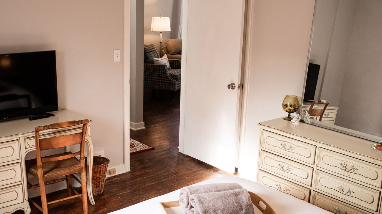 Photo of Bedroom in Creston Heights