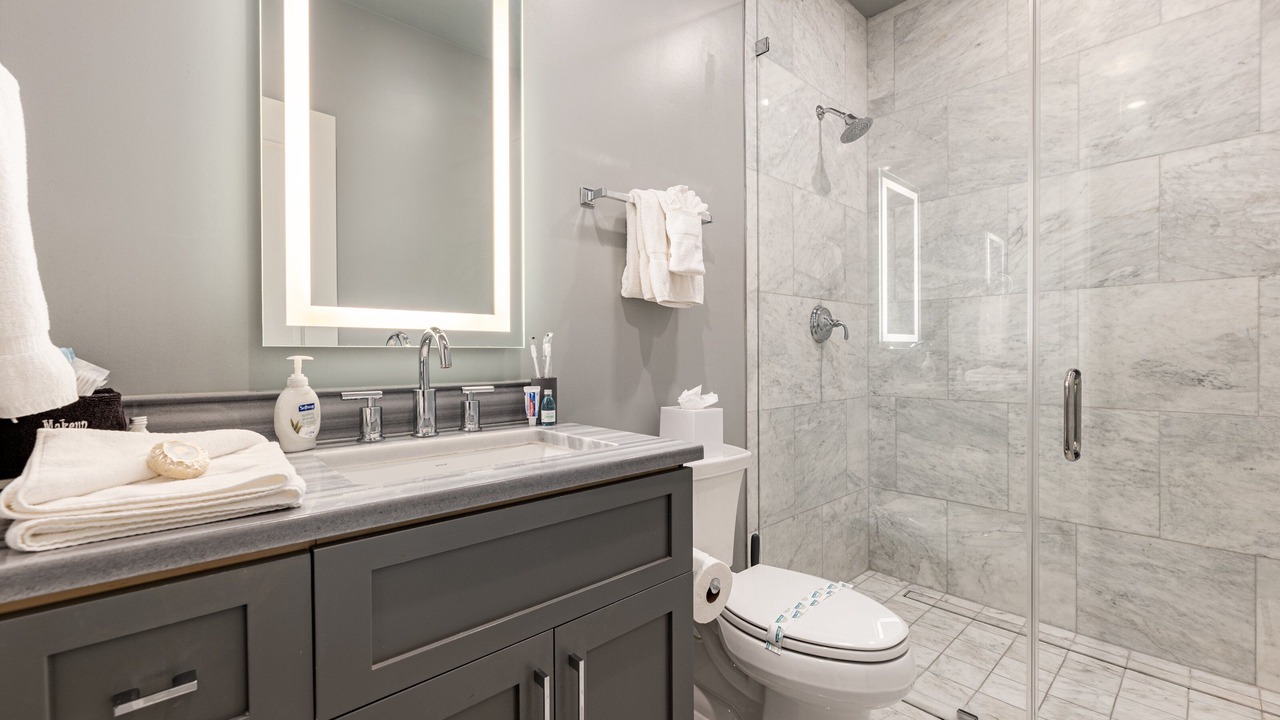 Photo of Bathroom in Arts/Warehouse District