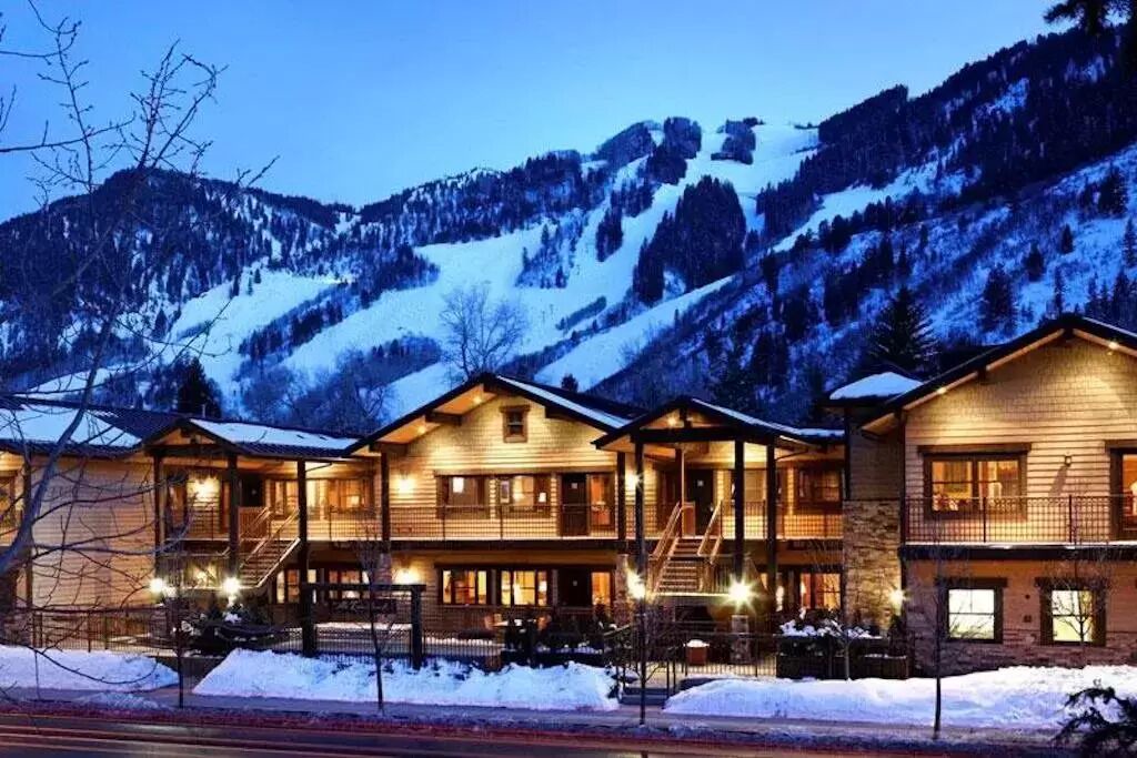 Photo of Outdoor in West End