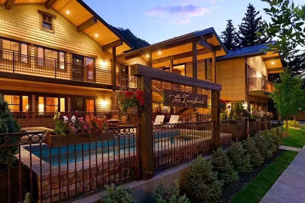 Photo of Outdoor in West End