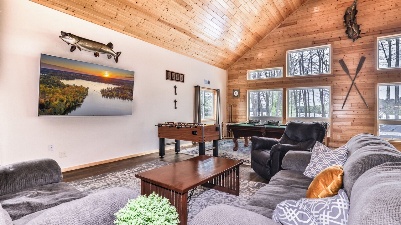 Photo of Livingroom in Eagle River