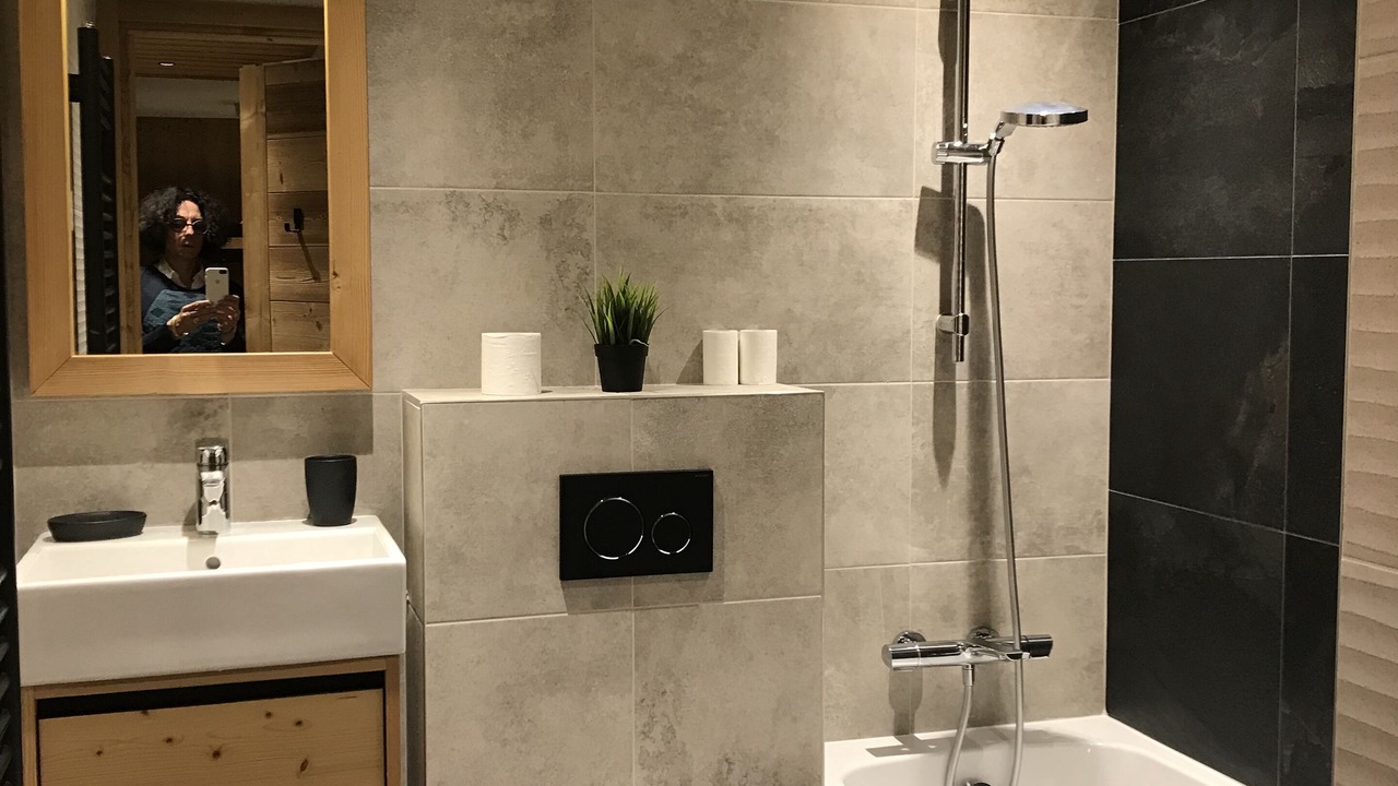 Photo of Bathroom in Cognet