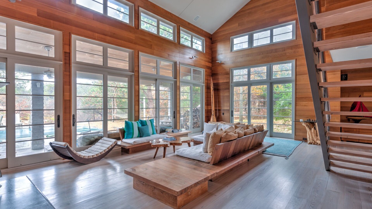 Photo of Livingroom in Amagansett