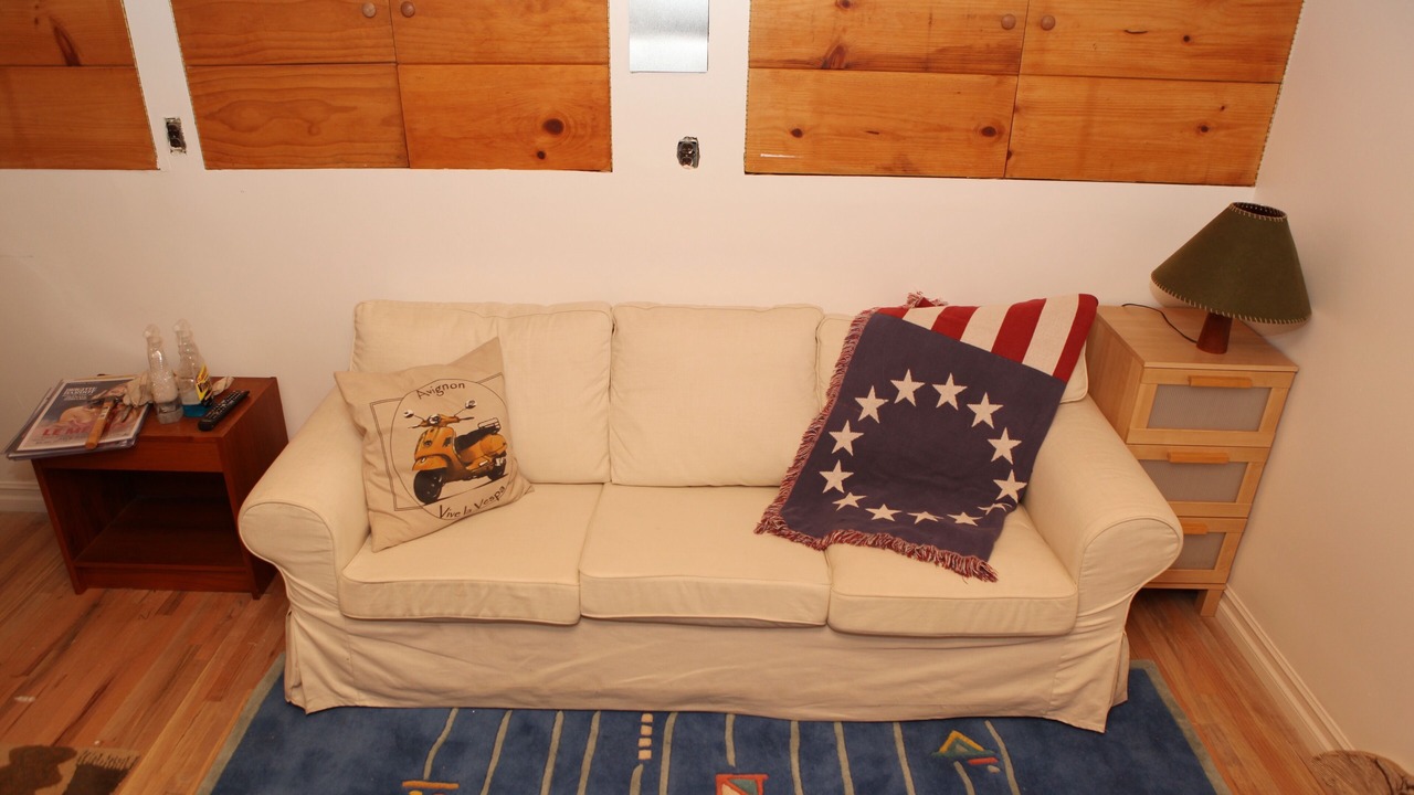 Photo of Livingroom in Hollywood Hills West