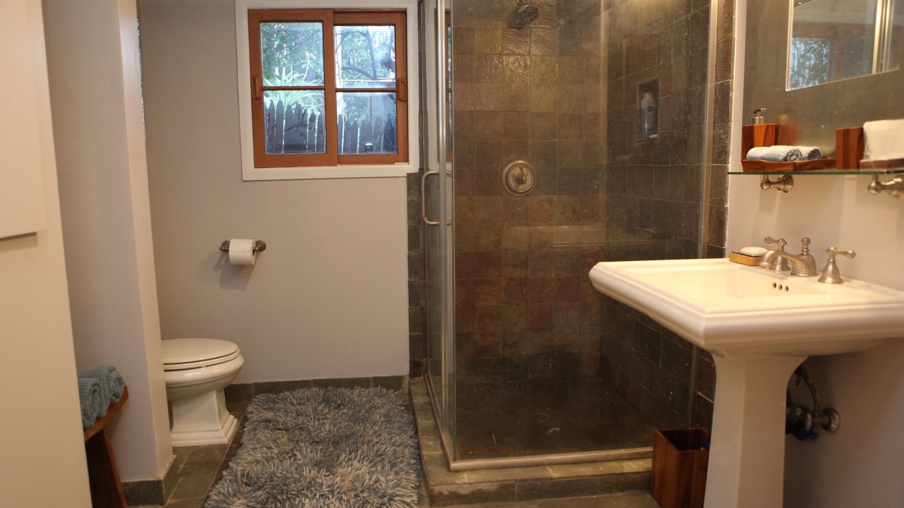 Photo of Bathroom in Hollywood Hills West