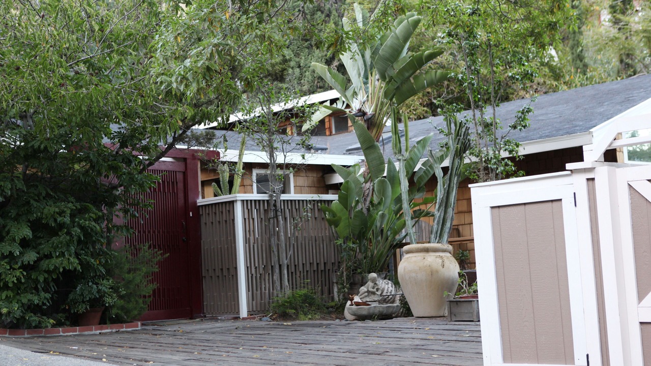 Photo of Outdoor in Hollywood Hills West