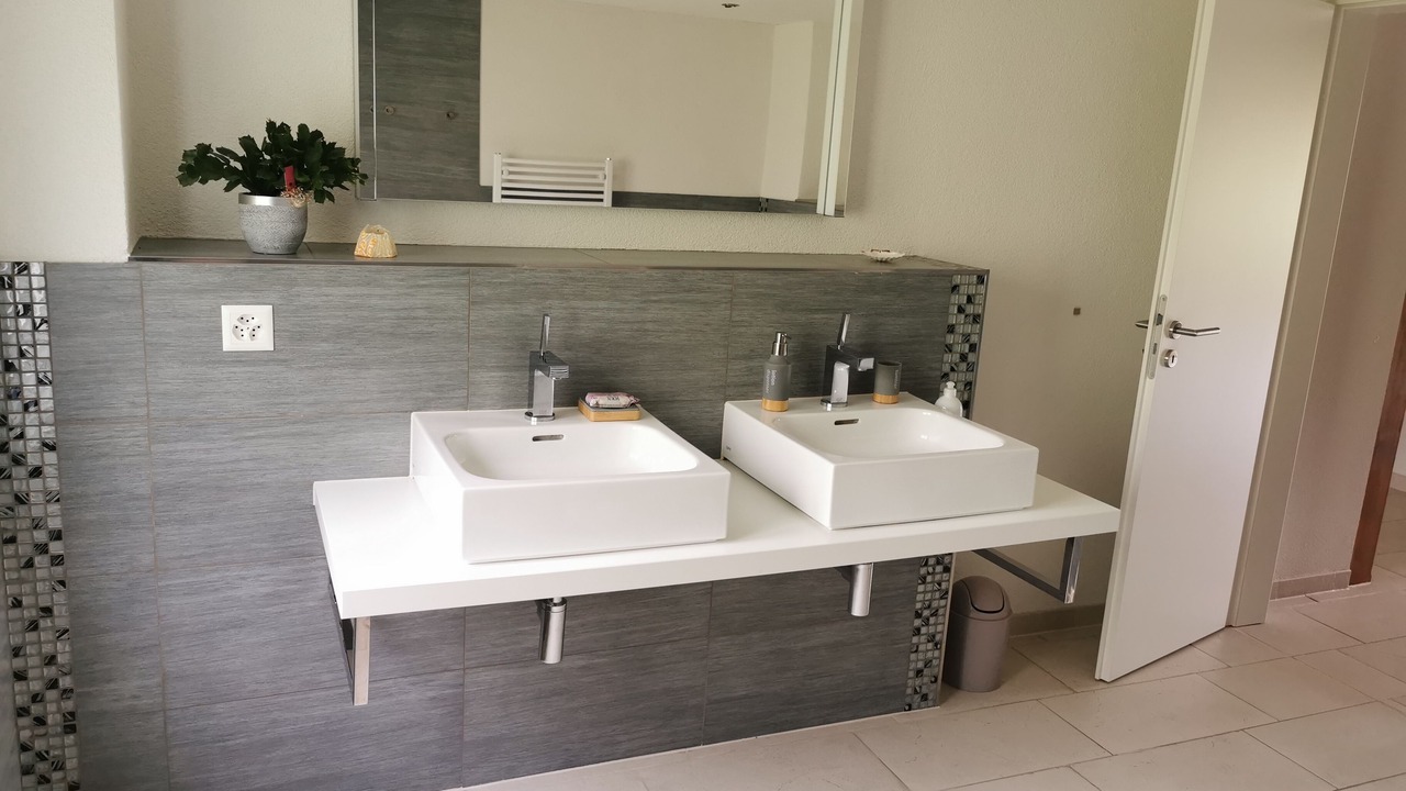 Photo of Bathroom in Mels