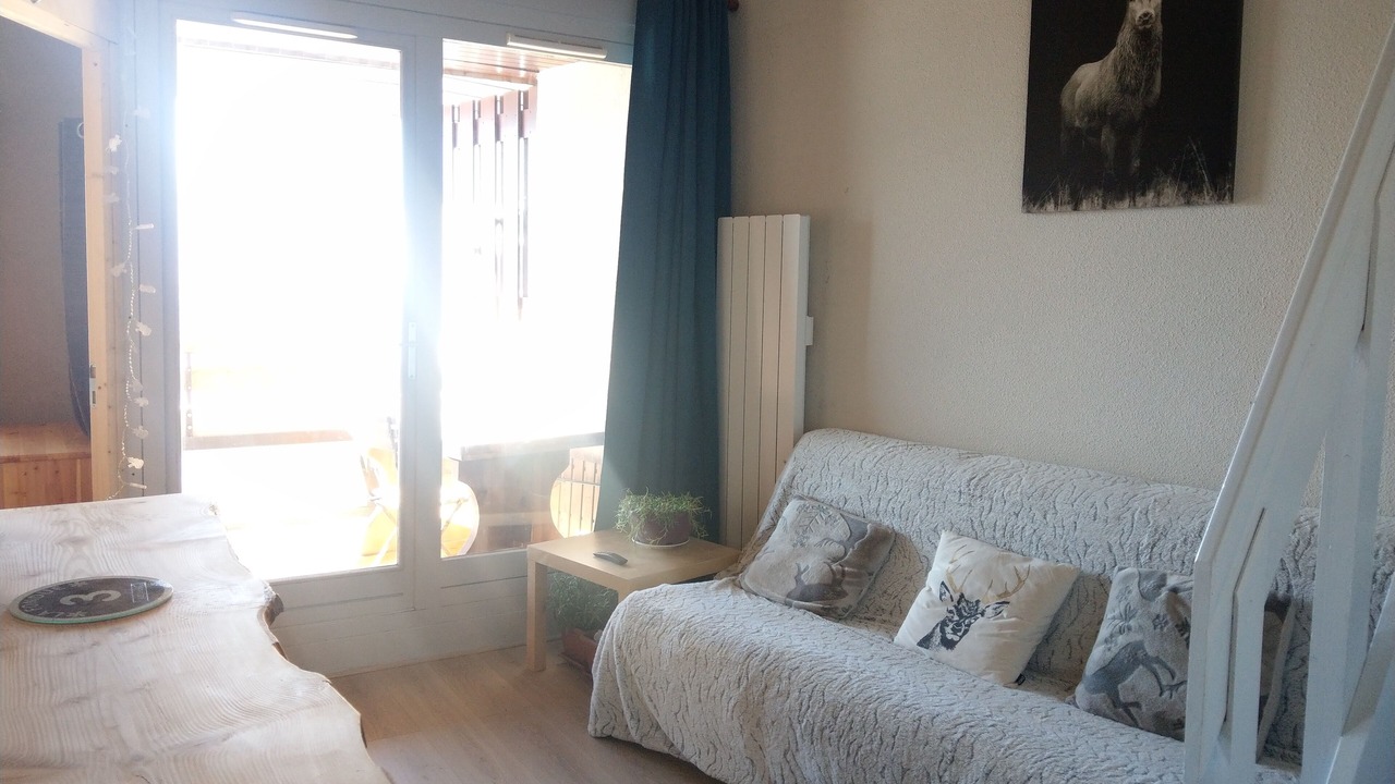 Photo of Livingroom in Eclose-Est