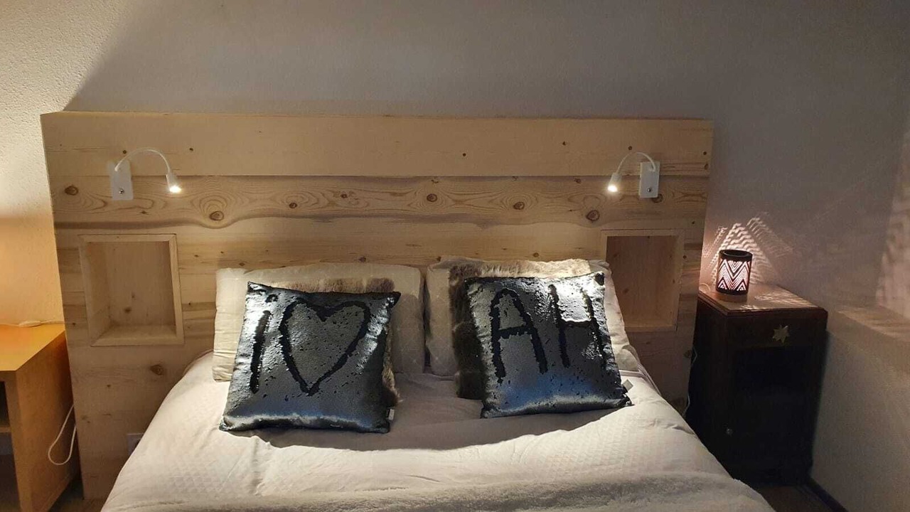 Photo of Bedroom in Eclose-Est