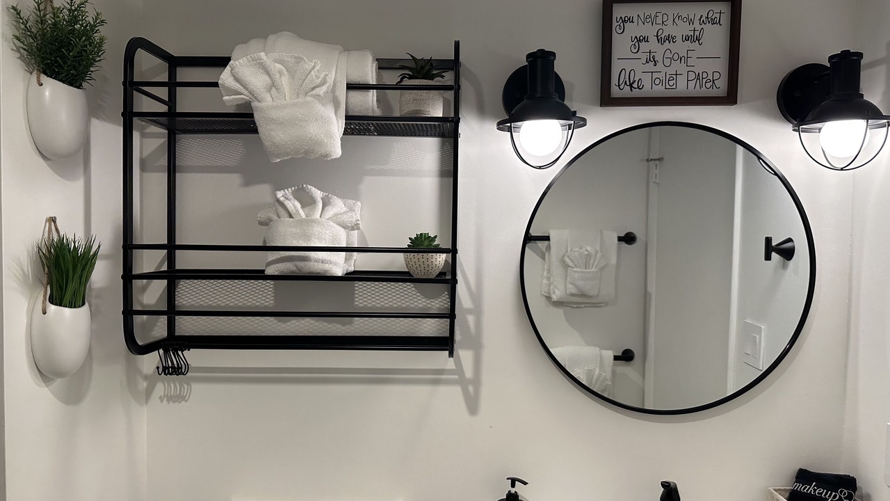 Photo of Bathroom in Cherry Grove Beach