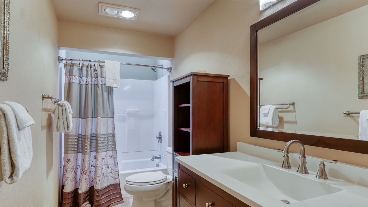 Photo of Bathroom in Sunriver